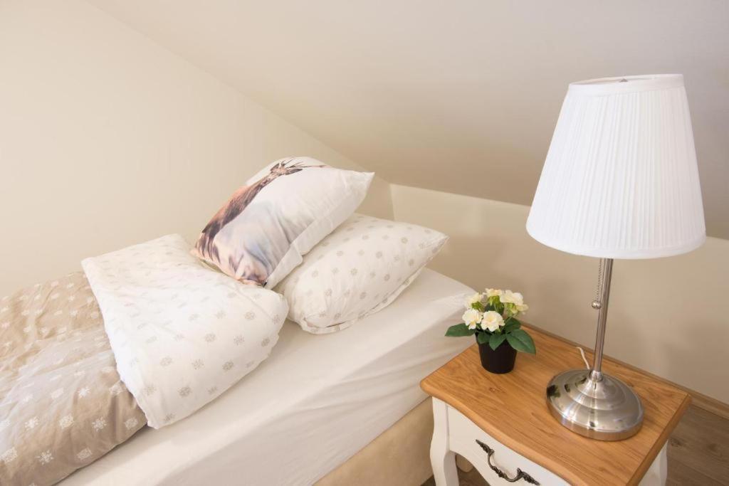 Guesthouse Grund กรินดาวิก ภายนอก รูปภาพ