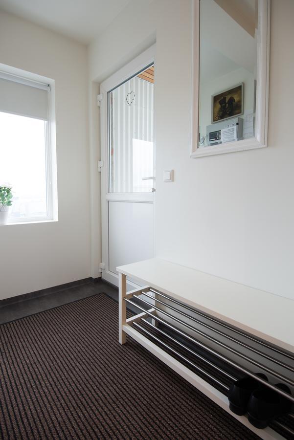 Guesthouse Grund กรินดาวิก ภายนอก รูปภาพ