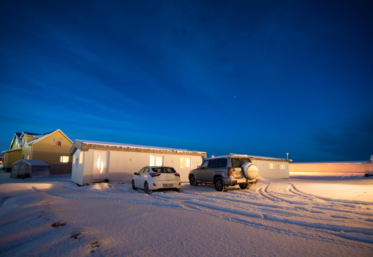 Guesthouse Grund กรินดาวิก ภายนอก รูปภาพ